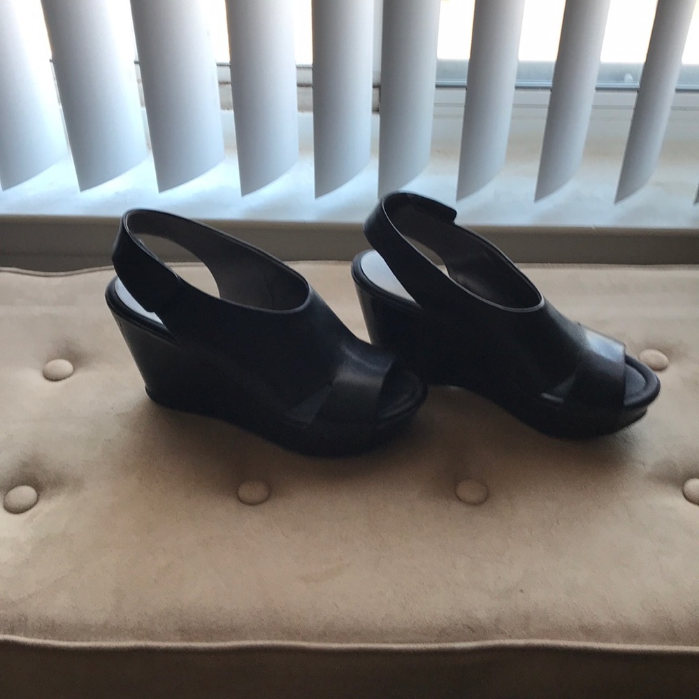 Wedge sandals